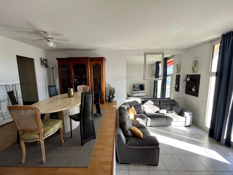 Duplex : Dernier Etage Avec Balcon *