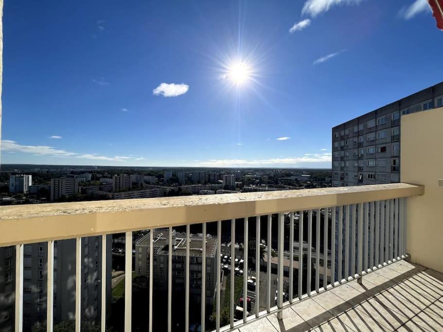 Apartment Duplex : Dernier Etage Avec Balcon *
