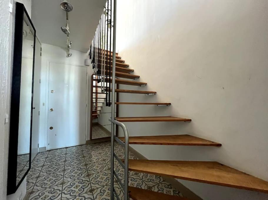 Duplex : Dernier Etage Avec Balcon Apartment *