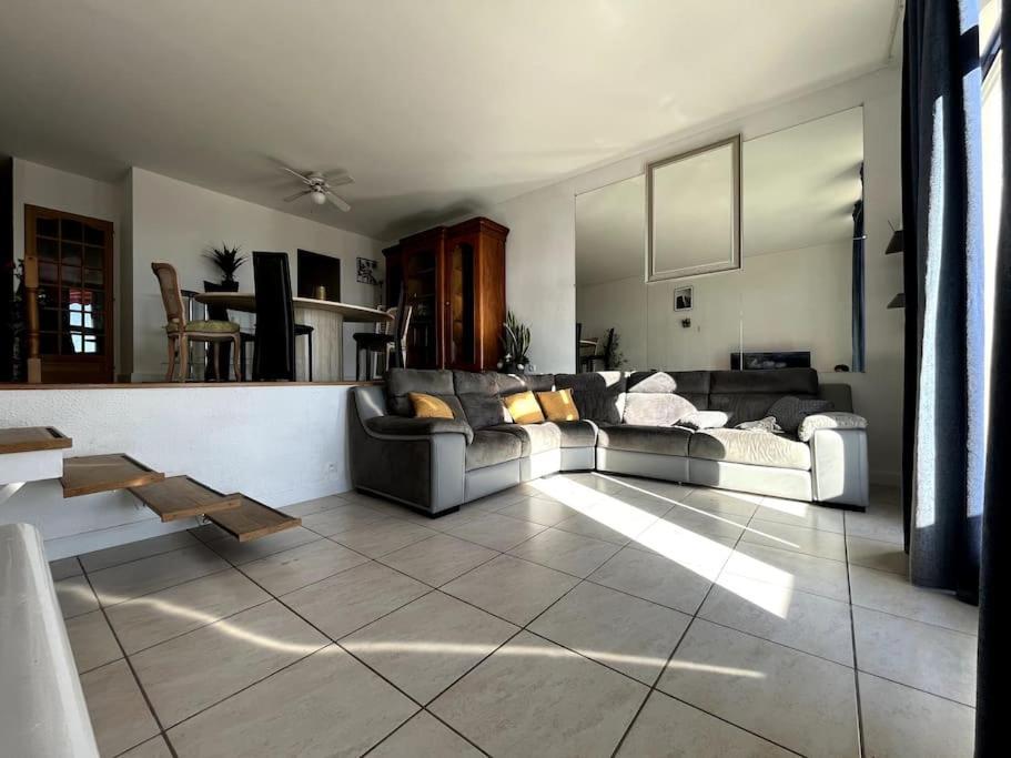 Apartment Duplex : Dernier Etage Avec Balcon